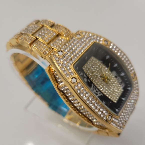 Mens Goldplated Iced Out Simulated Diamond Waterproof Quartz Movement Watch - Picture 9 of 12